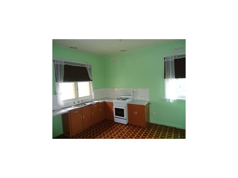 15 Farnley Street, Croydon VIC 3136