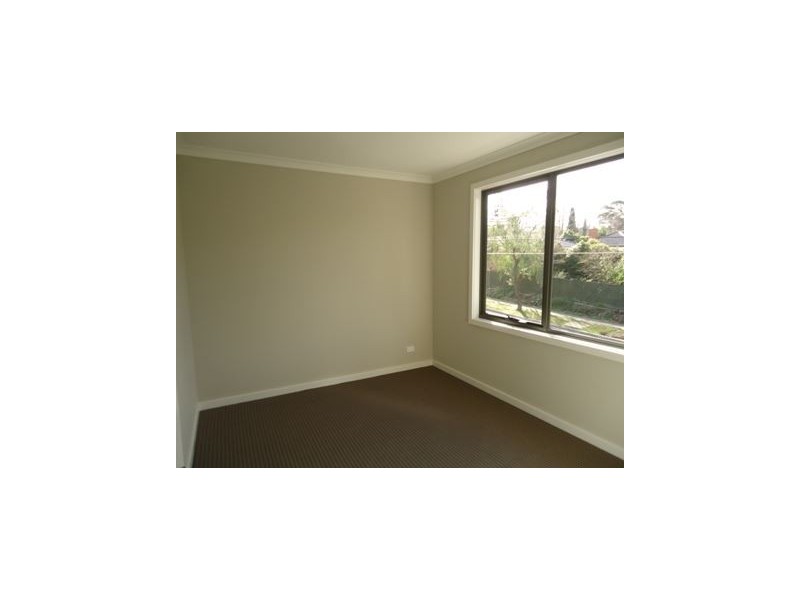 2B Midhurst Road, Croydon VIC 3136