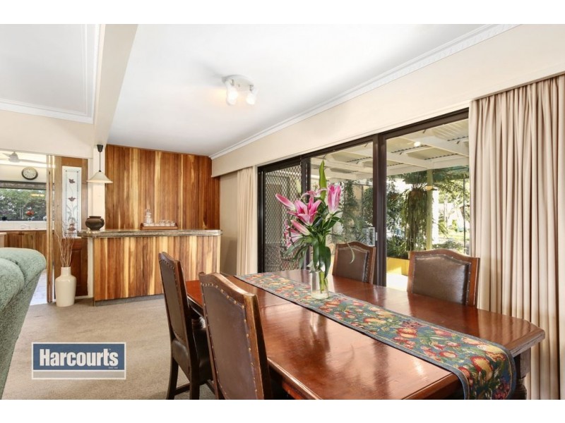 4 Field Street, Croydon VIC 3136