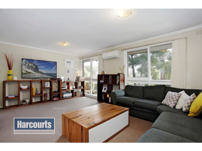 32 Broughton Avenue, Croydon VIC 3136