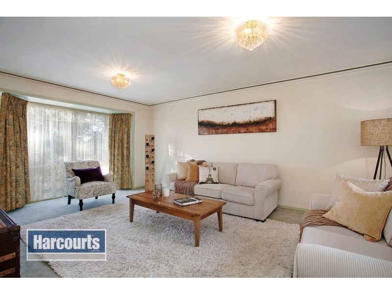 23 Manifold Court, Croydon South VIC 3136