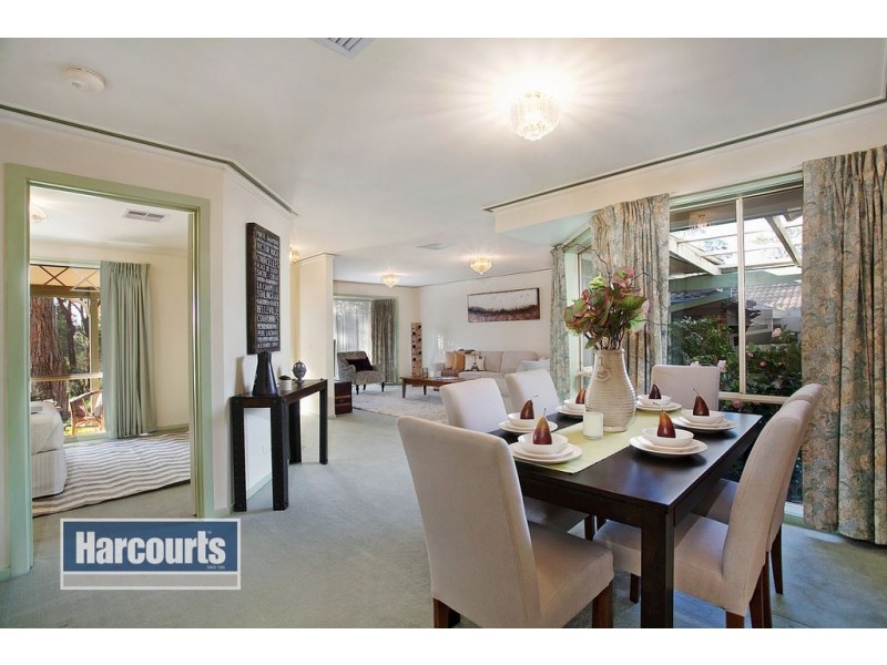 23 Manifold Court, Croydon South VIC 3136