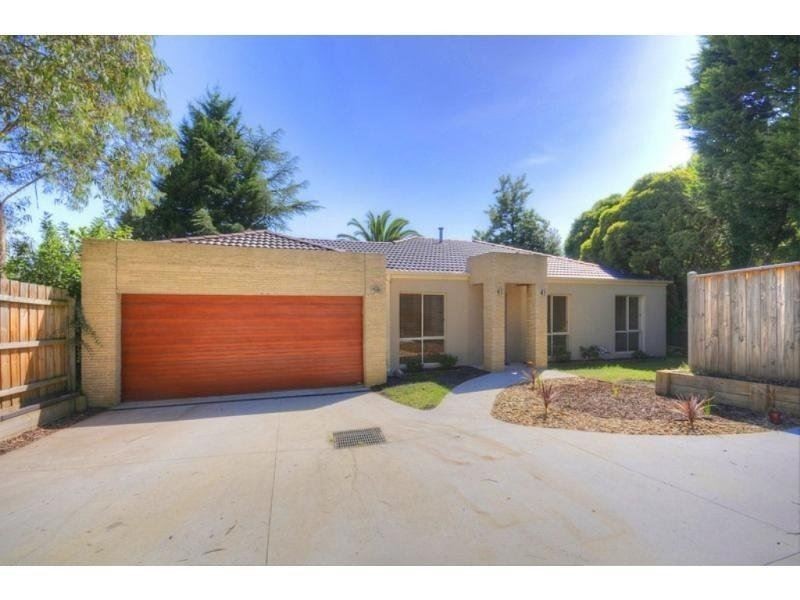 13A Faraday Road, Croydon South VIC 3136