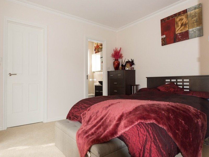 13A Faraday Road, Croydon South VIC 3136