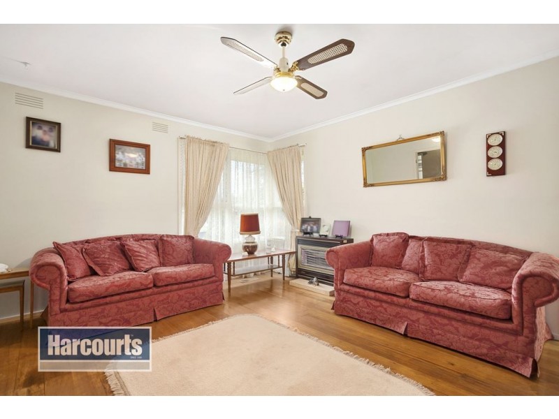 62 Croydondale Drive, Mooroolbark VIC 3138