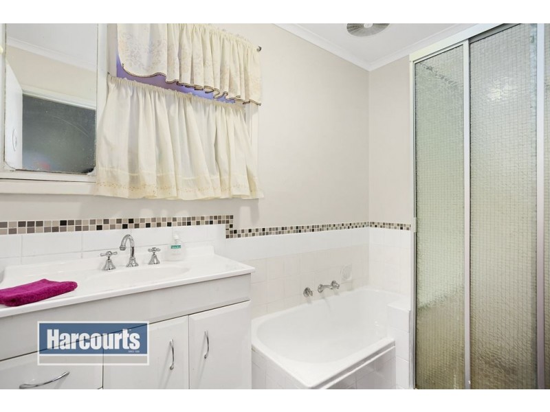 62 Croydondale Drive, Mooroolbark VIC 3138