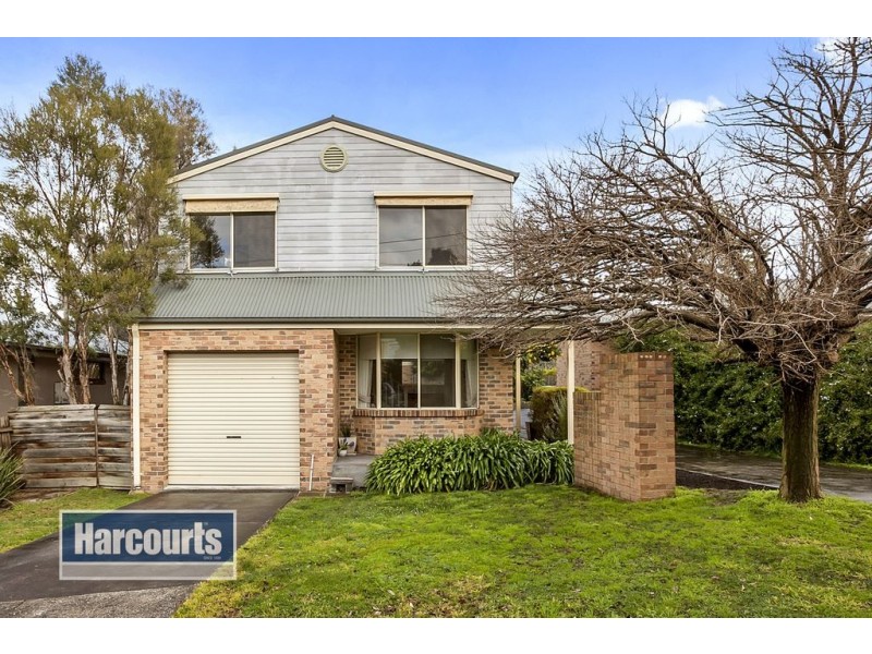 4/64 Vinter Avenue, Croydon VIC 3136