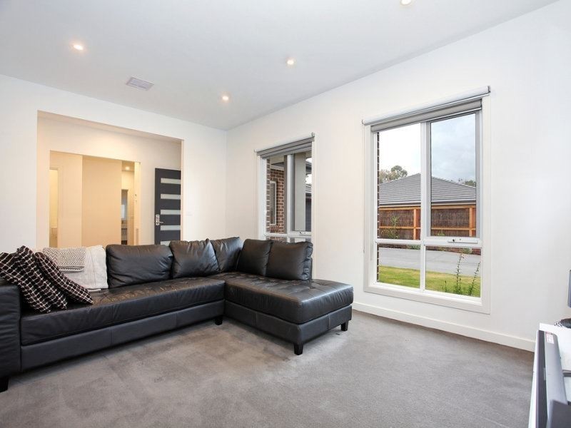 2/2 Old Warrandyte Road, Ringwood North VIC 3134