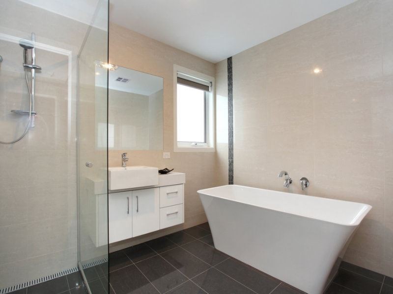 2/2 Old Warrandyte Road, Ringwood North VIC 3134