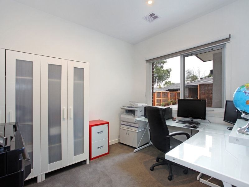 2/2 Old Warrandyte Road, Ringwood North VIC 3134