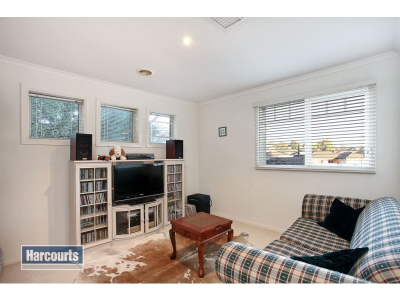 4 Chateau Close, Croydon VIC 3136