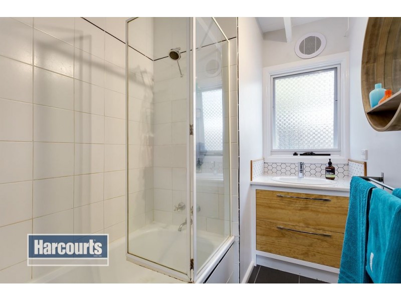 2/40 Cameron Road, Croydon VIC 3136