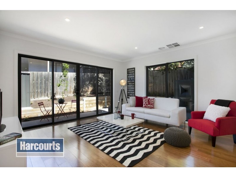 2/134 Railway Ave, Ringwood East VIC 3135