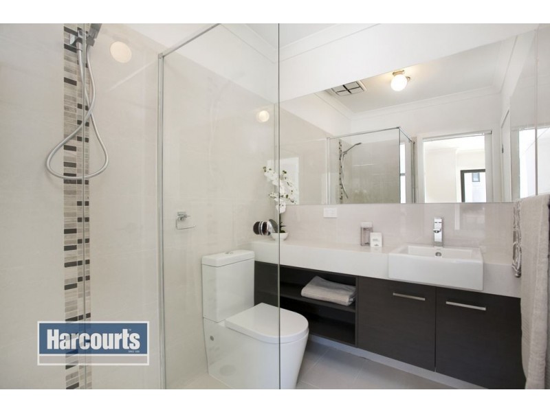 2/134 Railway Ave, Ringwood East VIC 3135