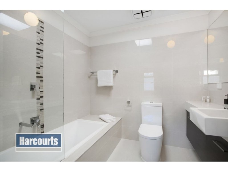 2/134 Railway Ave, Ringwood East VIC 3135