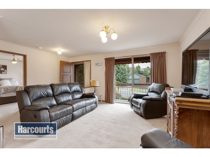 63 Croydon Hills Drive, Croydon Hills VIC 3136