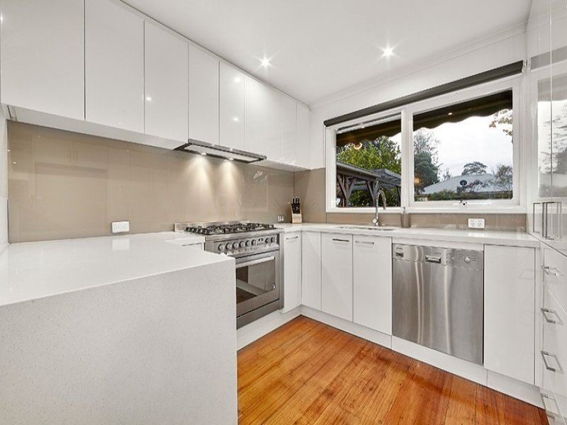 28 Neville Street, Mooroolbark VIC 3138