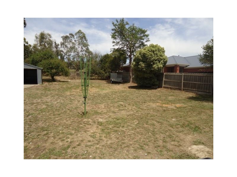 44 Sellick Drive, Croydon VIC 3136