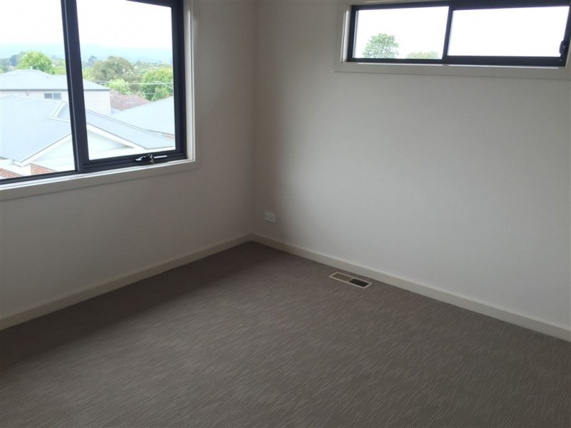 2/6 Baker Street, Lilydale VIC 3140