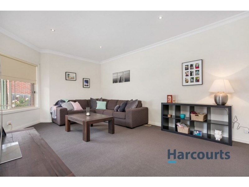 2/30 Winyard Drive, Mooroolbark VIC 3138