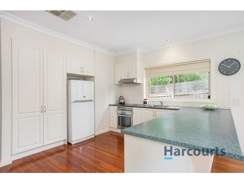 2/30 Winyard Drive, Mooroolbark VIC 3138