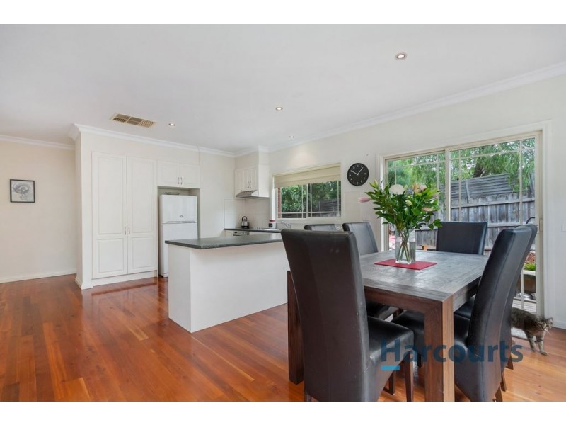 2/30 Winyard Drive, Mooroolbark VIC 3138