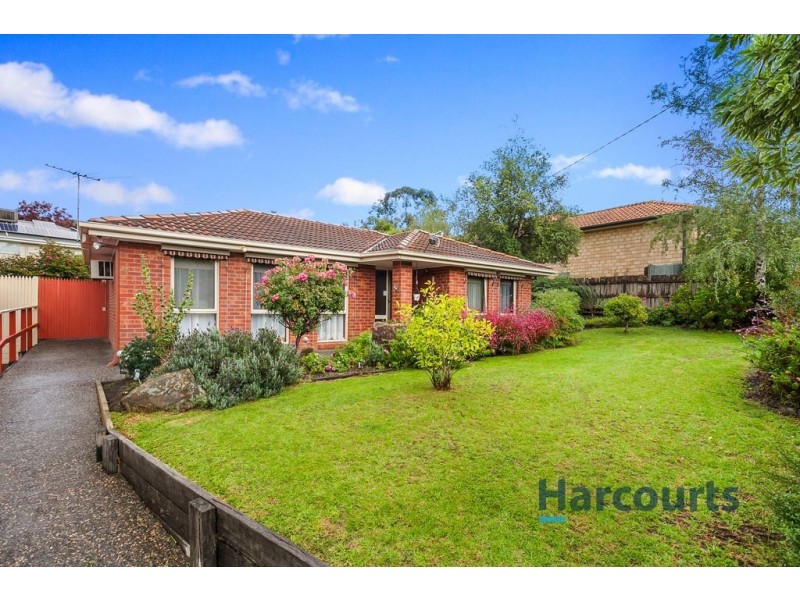 15 Alamein Avenue, Croydon VIC 3136