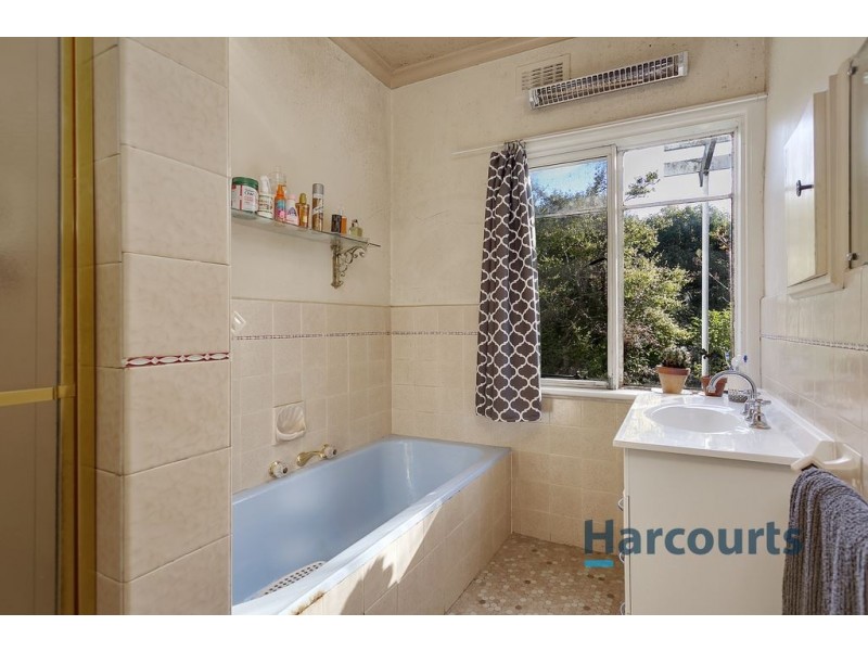 19 Pascoe Avenue, Croydon VIC 3136