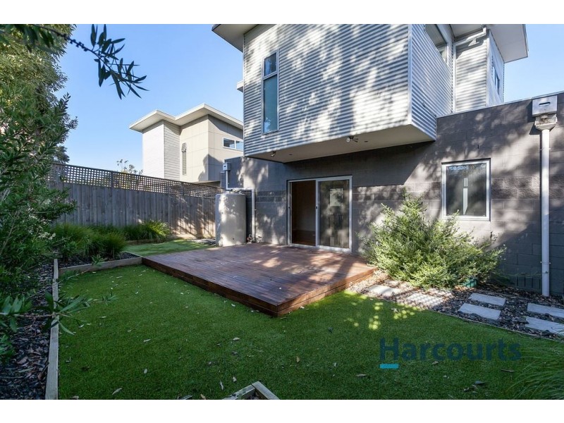 3/14 Ross Road, Croydon VIC 3136