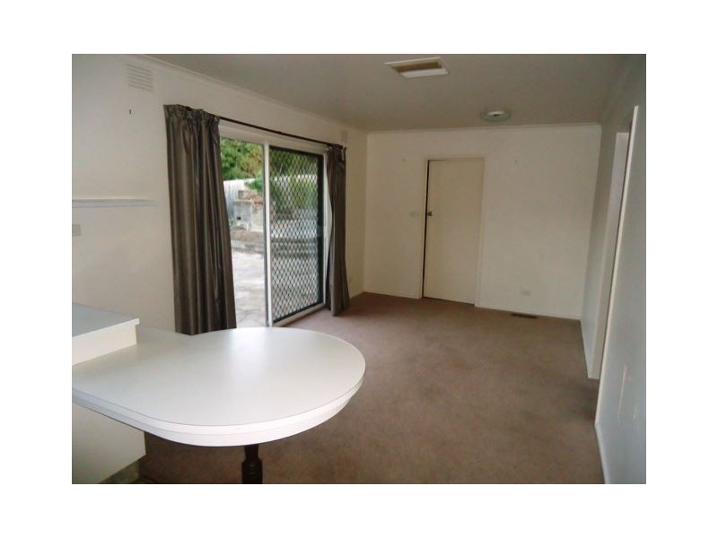 18 Bowen Road, Lilydale VIC 3140