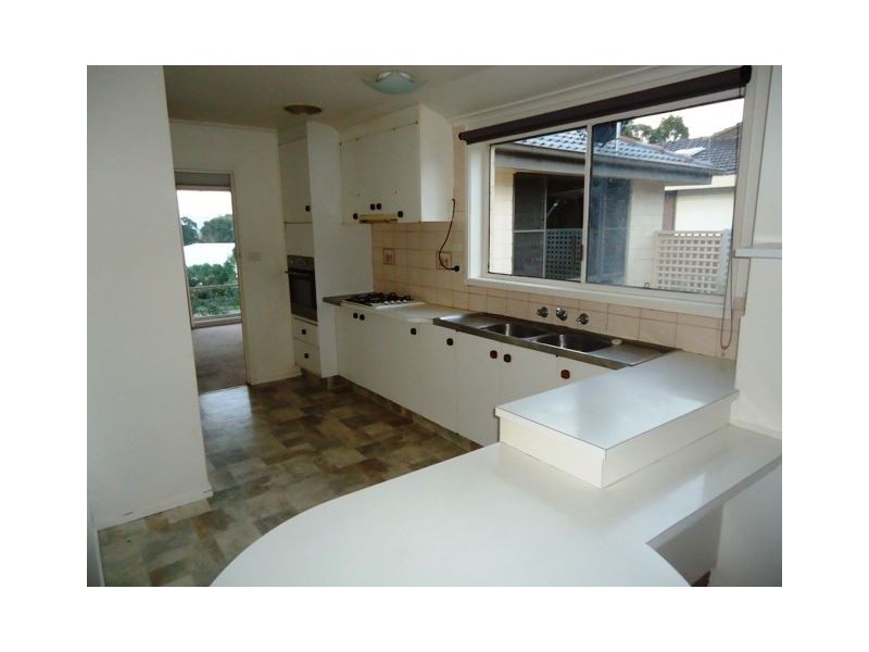 18 Bowen Road, Lilydale VIC 3140