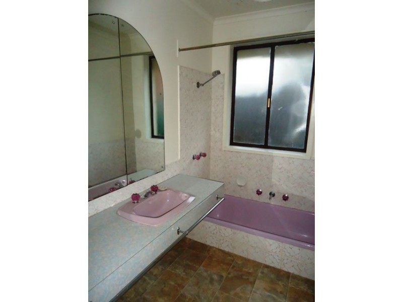 18 Bowen Road, Lilydale VIC 3140