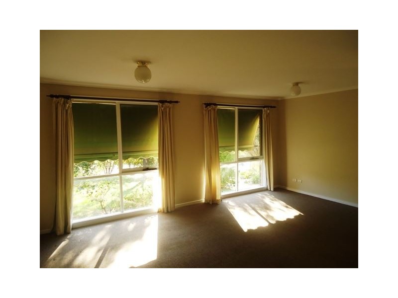 64 Edward Road, Chirnside Park VIC 3116