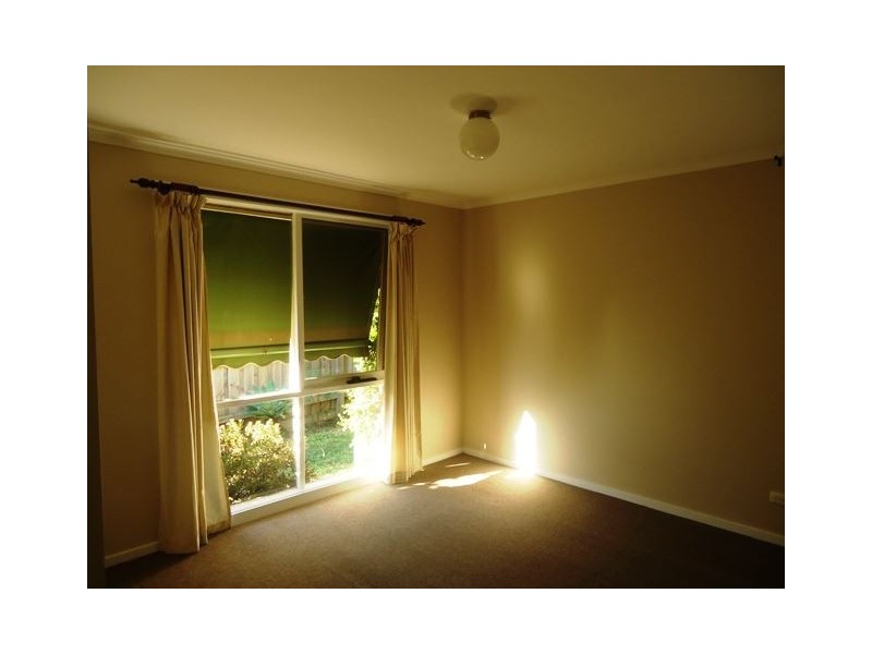 64 Edward Road, Chirnside Park VIC 3116