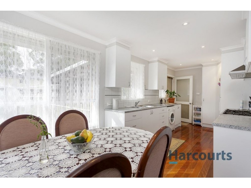 16 Sunray Court, Croydon VIC 3136