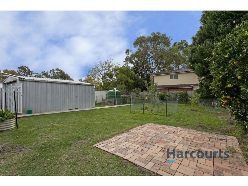 16 Sunray Court, Croydon VIC 3136