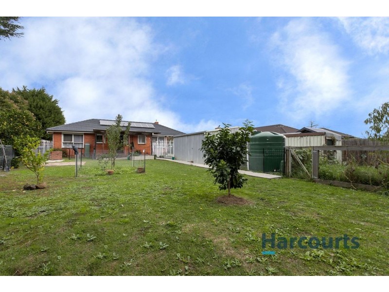 16 Sunray Court, Croydon VIC 3136