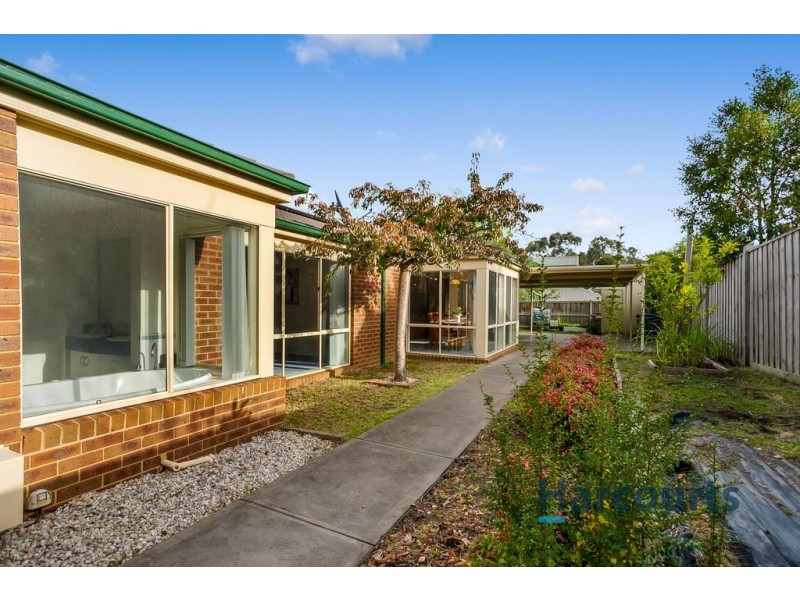 3 Chateau Close, Croydon VIC 3136