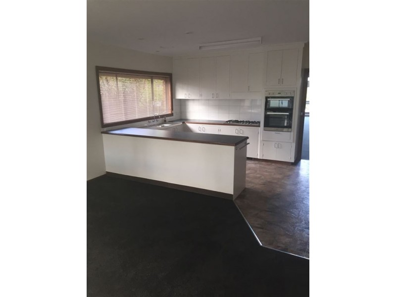 9 Norris Drive, Lilydale VIC 3140