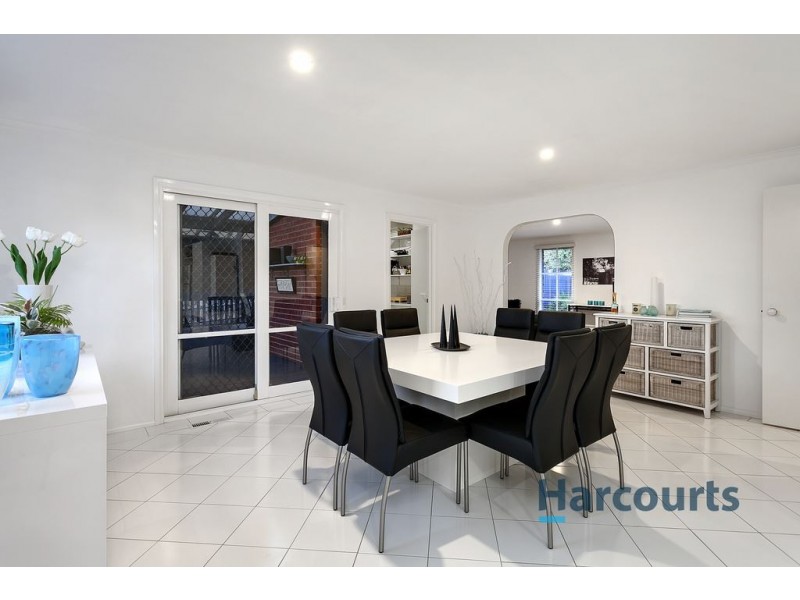 12 Grevillea Drive, Croydon North VIC 3136