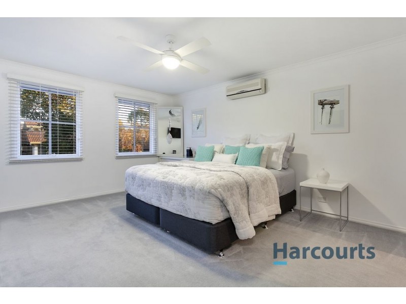 12 Grevillea Drive, Croydon North VIC 3136