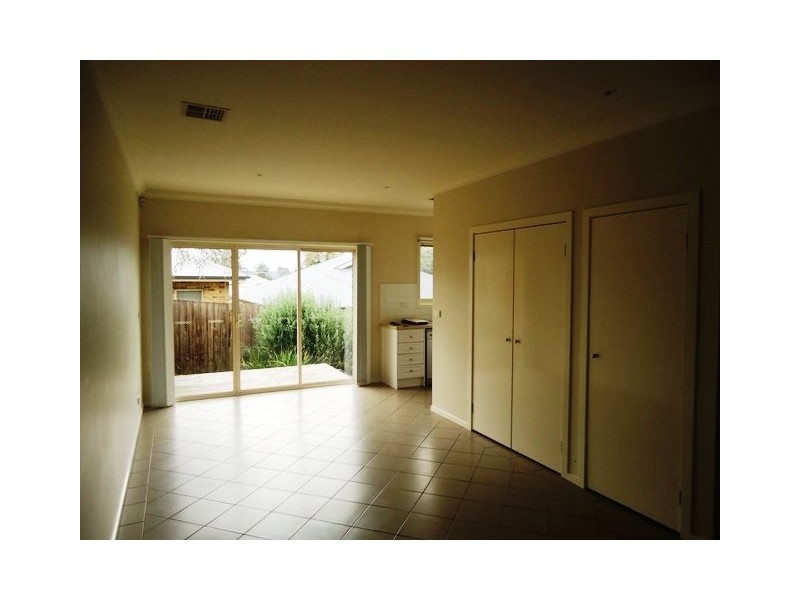 3/4 Humber Road, Croydon North VIC 3136