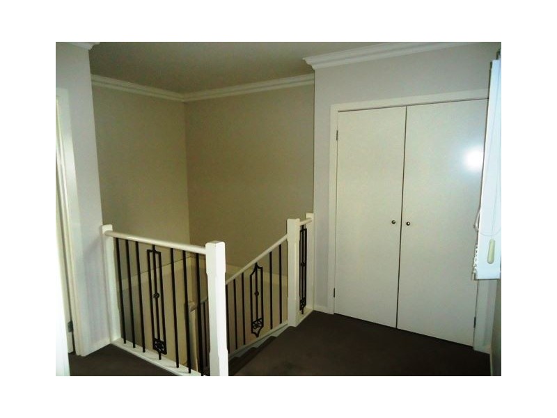 3/4 Humber Road, Croydon North VIC 3136