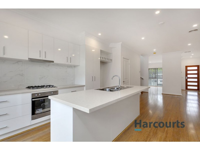 2B Bronhill Road, Ringwood East VIC 3135