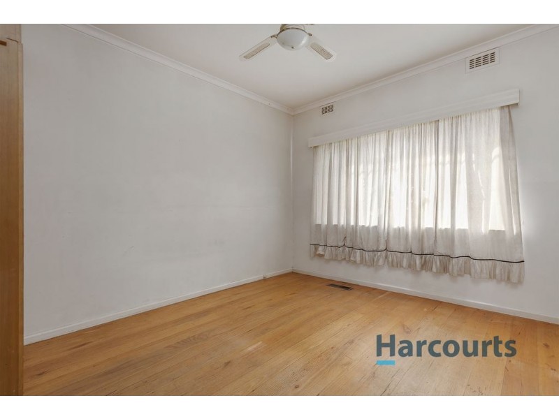 7 Clegg Avenue, Croydon VIC 3136