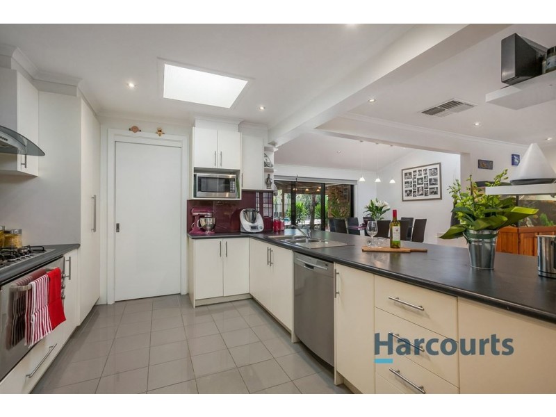 3 Boyd Close, Mooroolbark VIC 3138