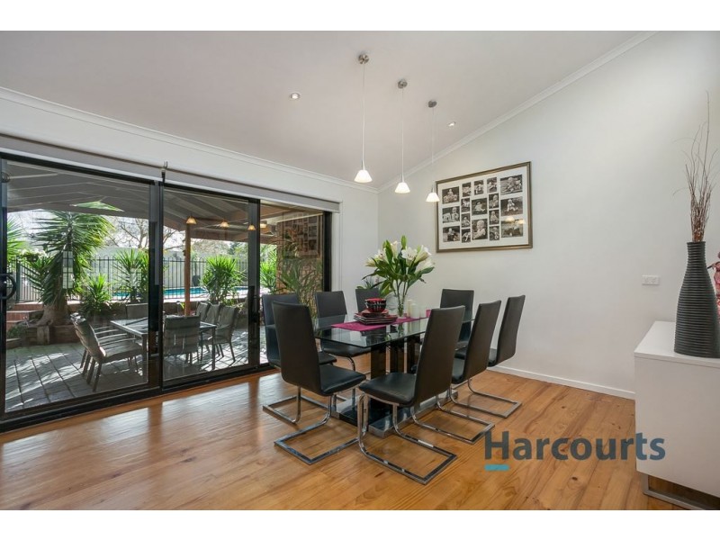 3 Boyd Close, Mooroolbark VIC 3138