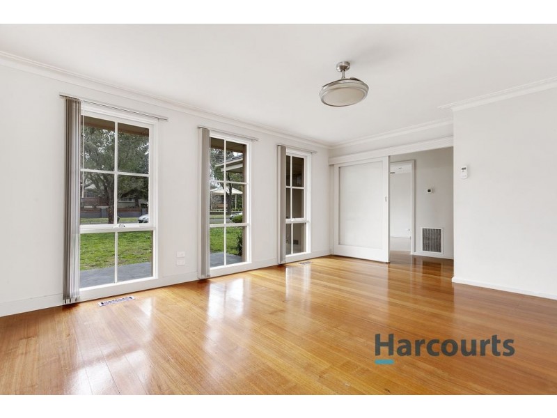 2 Aminga Court, Croydon VIC 3136