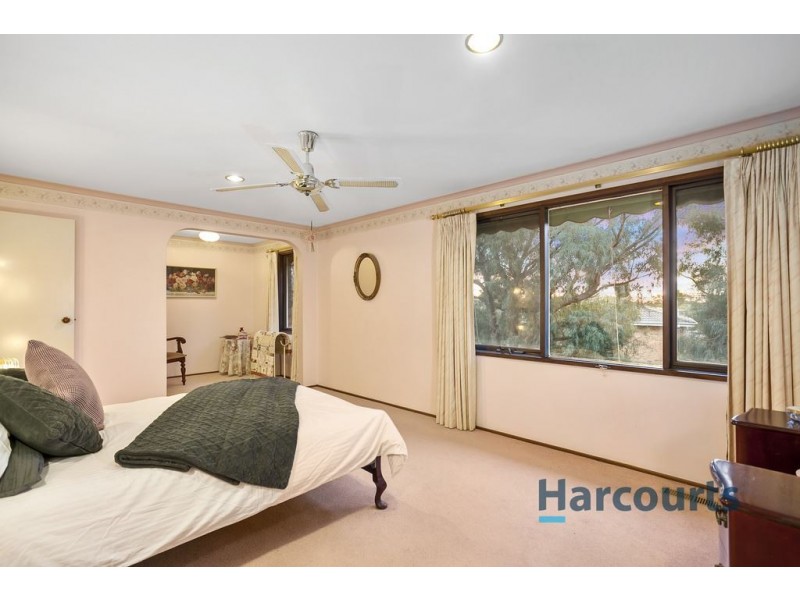 14 Loddon Court, Croydon Hills VIC 3136
