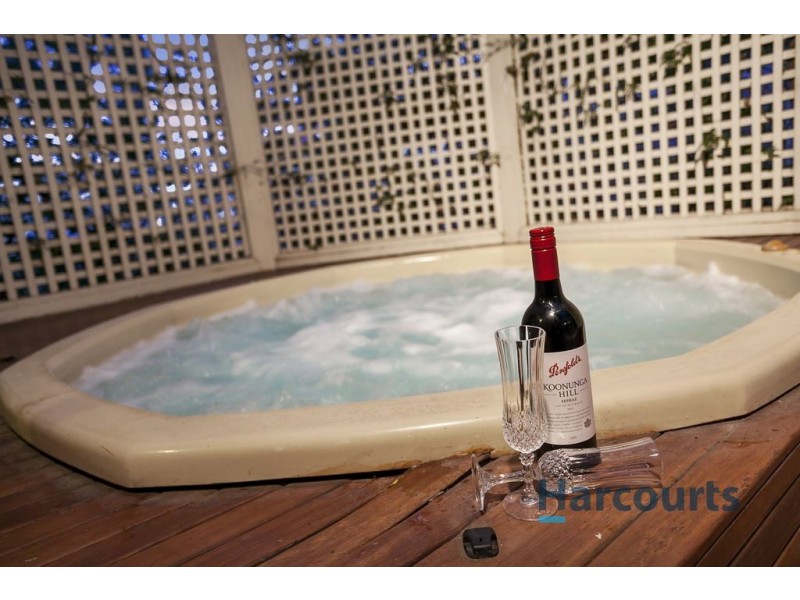 14 Loddon Court, Croydon Hills VIC 3136